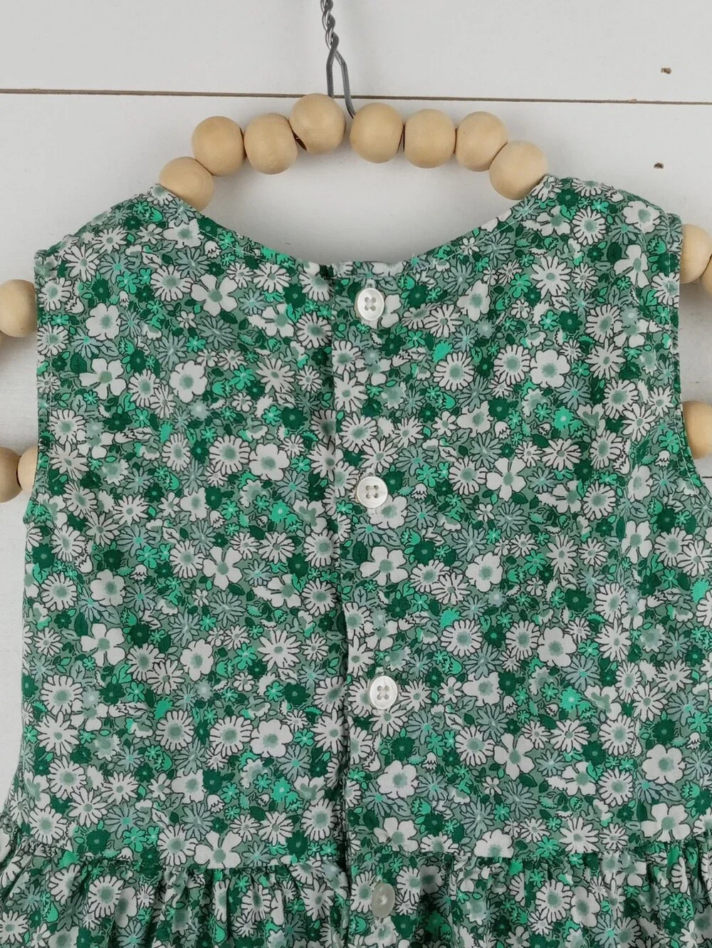 Carter's girls size 24 mos white and green small floral design dress pleated